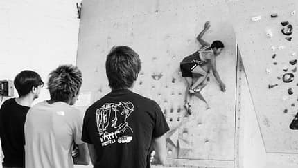 Besser bewegen, besser bouldern Besser bewegen, besser bouldern