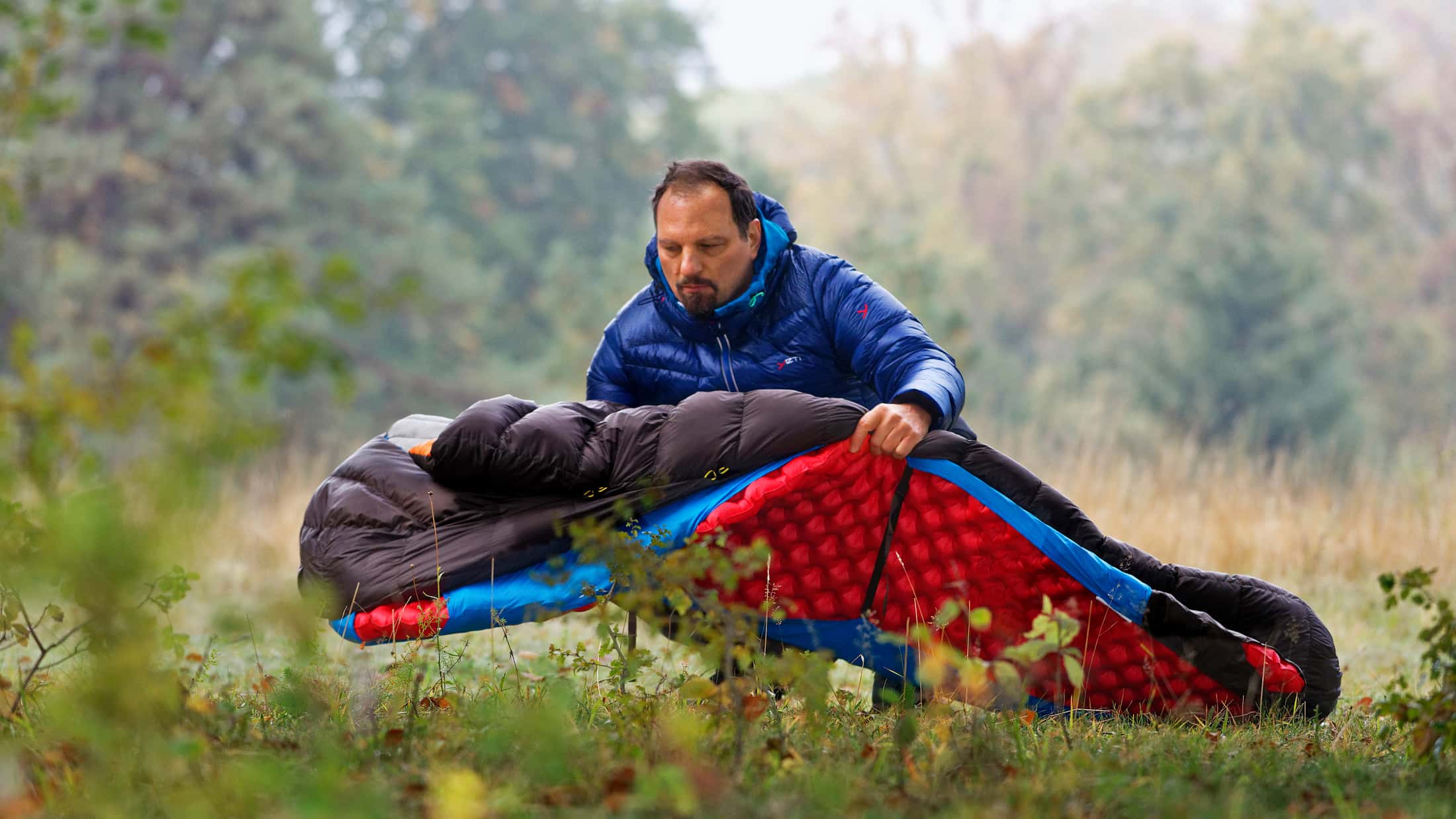 Outdoor-entspannt-schlafen-Optimiere-deinen-Schlaf-und-belohne-dich-selbst