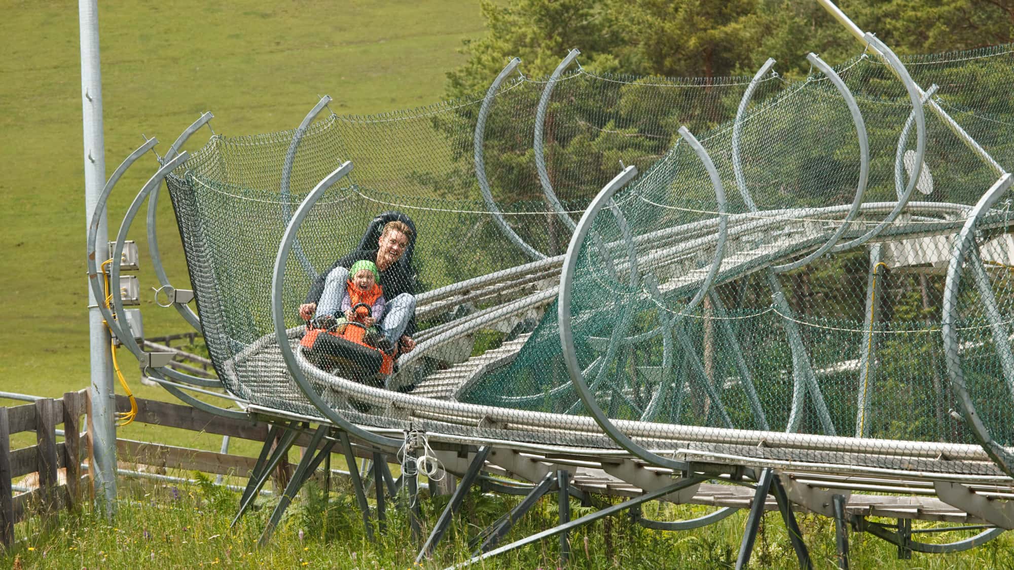 Top-10-Rodelbahnen-Die-besten-Sommerrodelbahnen-in-Deutschland