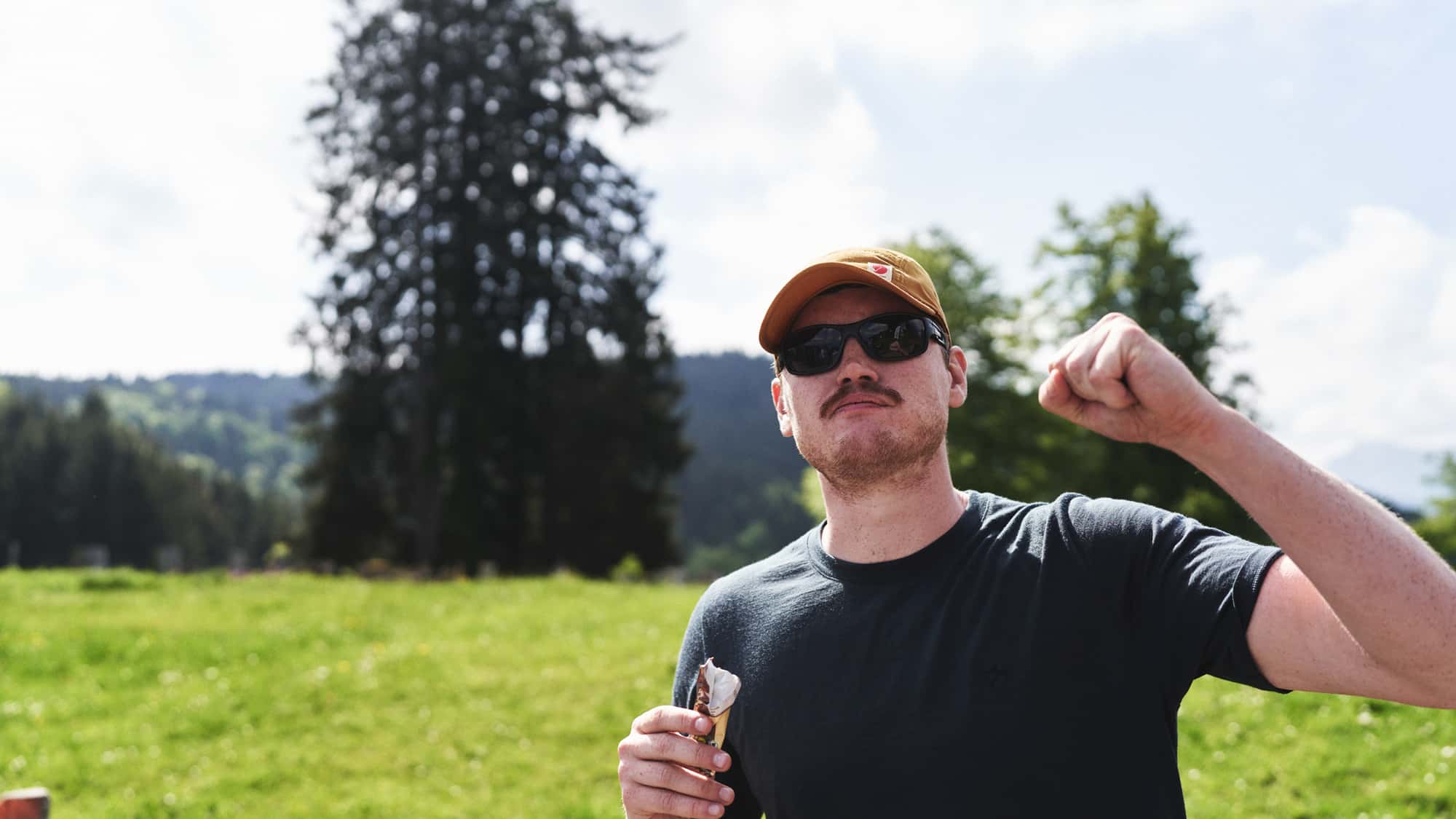 Die-besten-Snacks-auf-Tour-Proteinriegel-im-Test