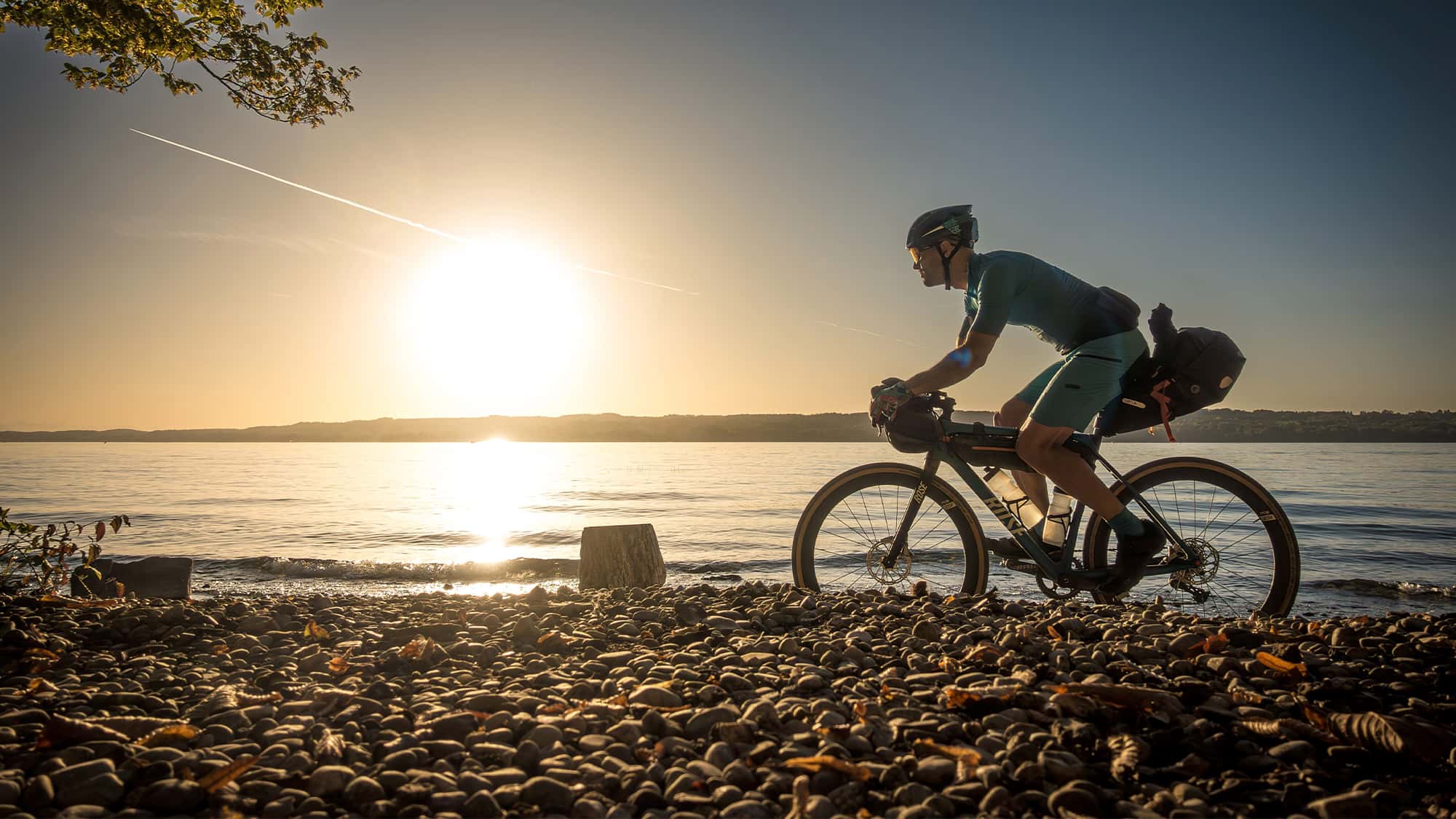 Bikepacking-Tour-um-f-nf-Seen-s-dlich-von-M-nchen-Mit-den-Wolken-um-die-Wette
