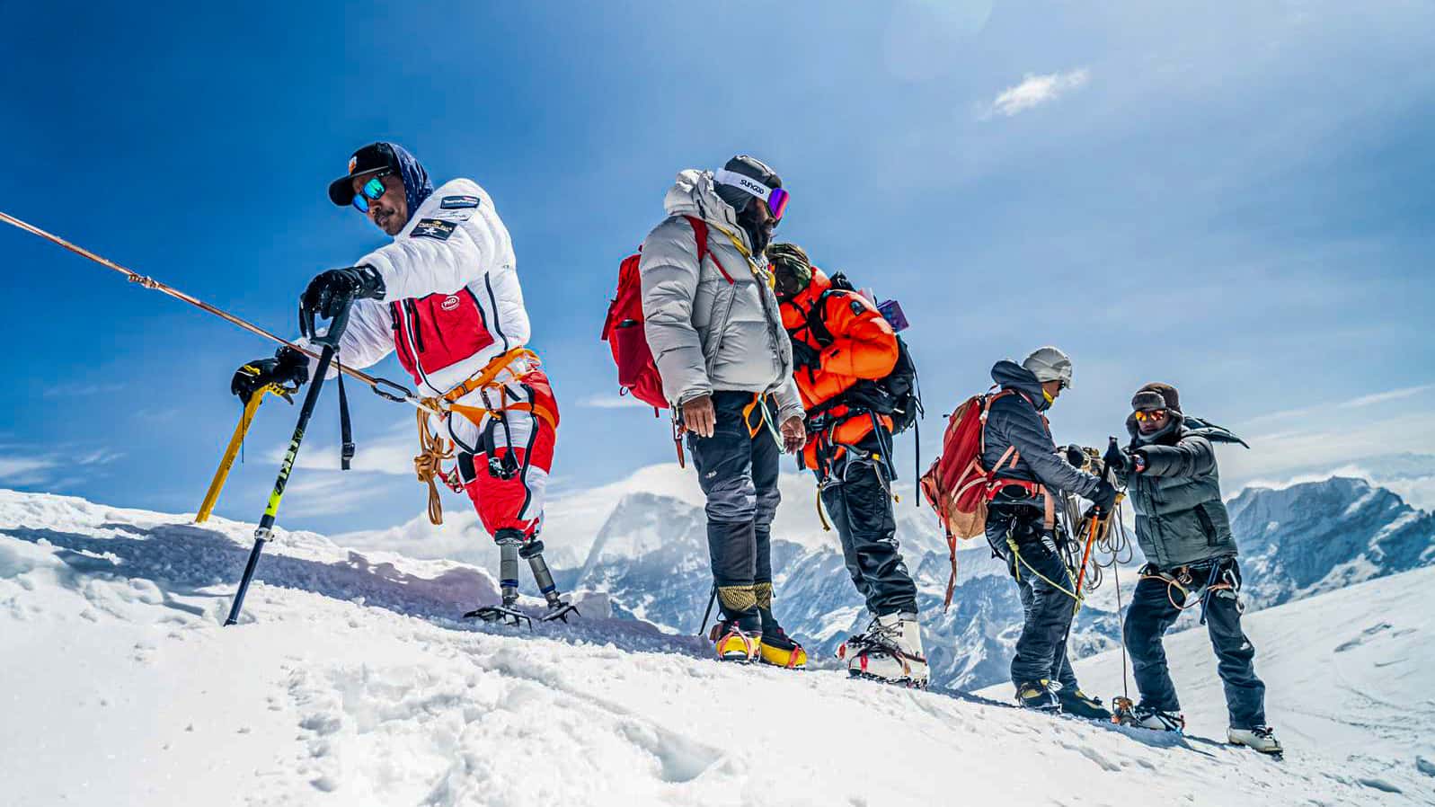 Ein-ganz-normaler-Bergsteiger-Mit-k-nstlichen-Beinen-auf-dem-Mount-Everest