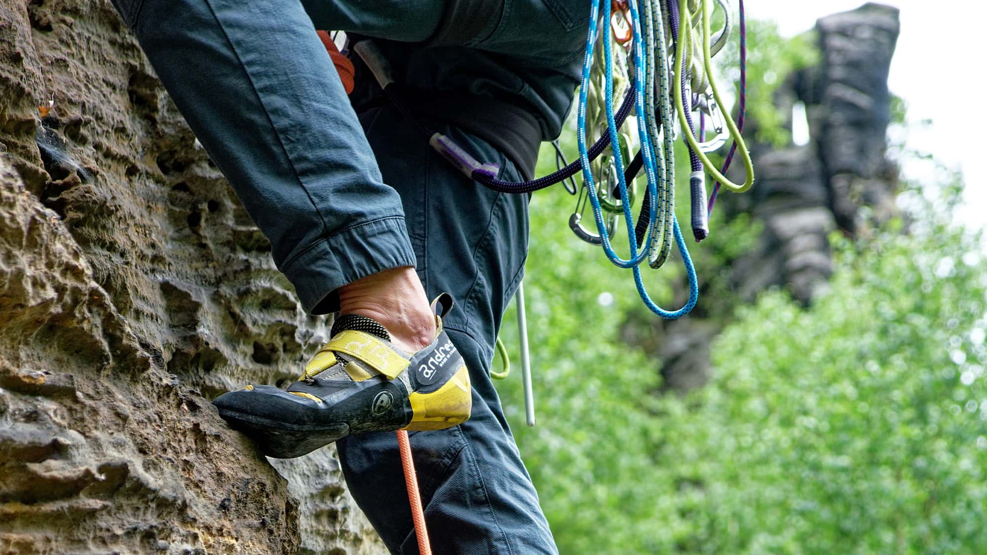 Kletterschuhtest-Kletter-und-Boulderschuhe-im-Test