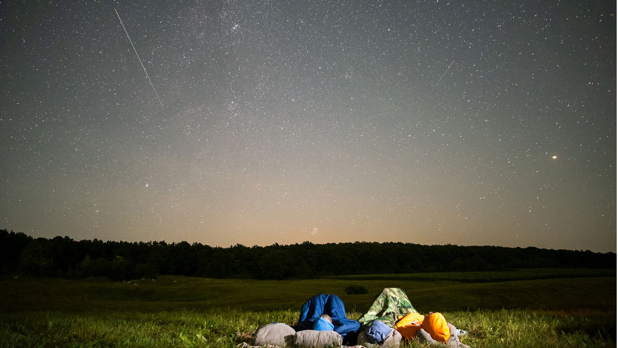 Sternenspektakel-Heute-Nacht-Perseiden-Schauer-bestaunen