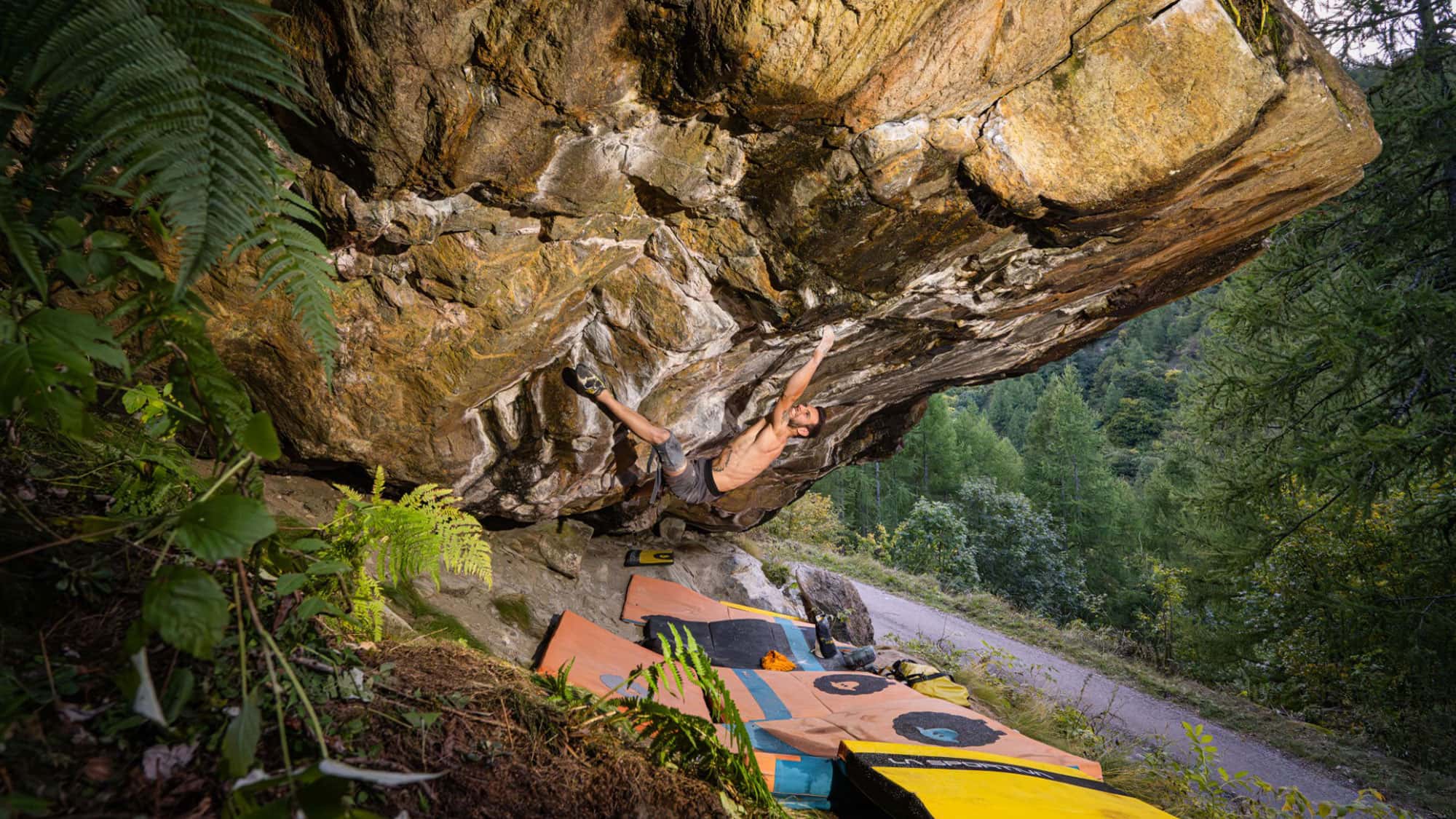 Weltweit-erster-9a-Boulder-Elias-Iagnemma-klettert-Exodia-