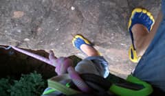 KL Vibram Five Fingers Klettertest