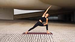 Mascha Trietsch Ashtanga Vinyasa Yogastunde