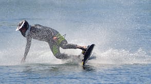 jet,surf,jetsurf,people,person,summer,water,lifestyle,sport,leisure,power,wet,speed,action,fast,race,extreme,moving,motor,championship,hobbies,ski,editorial,surfing,rider,skier,jetski,motosurf,wyboston,bedfordshire,england,gb,uk,spray,britian,ride,competitor,competition,campionship,world,series Mallorca: 10 außergewöhnliche Erlebnisse
