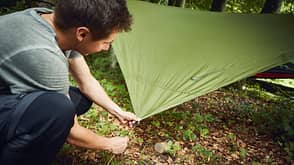 Bushcraft: Hängematte aufhängen Bushcraft: Hängematte aufhängen
