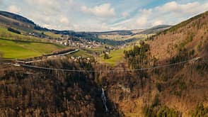 Top-Hängebrücken in Deutschland und den Alpen Top-Hängebrücken in Deutschland und den Alpen
