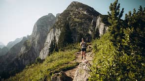 Etappenwanderungen durch Oberbayern Etappenwanderungen durch Oberbayern