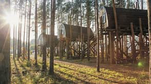 Baumhäuser im Hafencamp Senftenberger Se Baumhäuser im Hafencamp Senftenberger Se