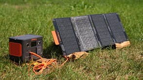 Jackery Explorer 300 Plus Powerstation + 40W Mini Solarpanel im Test Jackery Explorer 300 Plus Powerstation + 40W Mini Solarpanel im Test