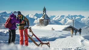 Schlitten fahren Rodeln Winter Schnee Deutschland Wallberg Tegernsee Schliersee Schlitten fahren Rodeln Winter Schnee Deutschland Wallberg Tegernsee Schliersee