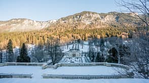 Schloss Linderhof,Schloss,Julia,Winter,Linderhof,Kultur,Fotoshooting,König Ludwig,Naturpark Ammergauer Alpen,Emma,2023,Ammergauer Alpen,Wandern Naturpark Ammergauer Alpen