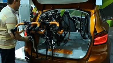 BMW Concept Active Tourer Outdoor Screenshot fuer Video