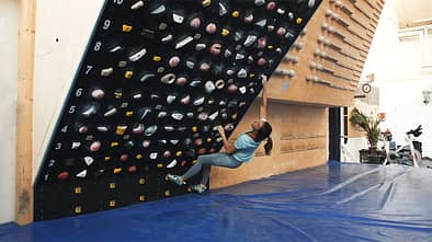 Bouldertraining: Jule Wurm am Moonboard