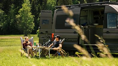 Camping im Sommer mit dem Wohnmobil