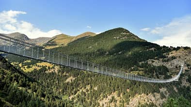 Fußgänger Hängebrücken in Europa - Wanderhighlights - Skywalks - Tibetan-Bridge-of-Canillo-in-Andorra