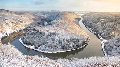 Saarland: Saarschleife bei Mettlach im Winter