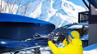 Dachbox Auto Winter Ski