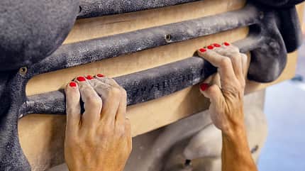 kl-fingerkraft-trainingsboard-bouldern-klettern-halb-aufgestellt-1 (jpg) kl-fingerkraft-trainingsboard-bouldern-klettern-halb-aufgestellt-1 (jpg)