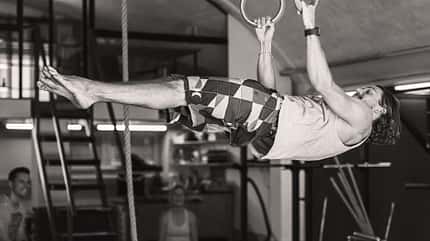 kl-kletter-training-athletik-training-hangwaage-c-jan-eric-euler_84673 (jpg) kl-kletter-training-athletik-training-hangwaage-c-jan-eric-euler_84673 (jpg)