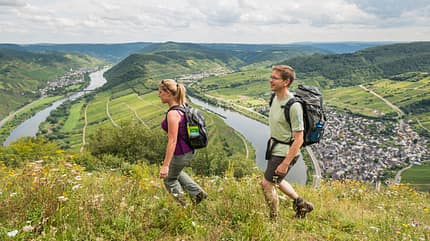 od-RPT-Wanderwunder-2012-Moselsteig-126-Calmont-Gipfelkreuz-Br (jpg) od-RPT-Wanderwunder-2012-Moselsteig-126-Calmont-Gipfelkreuz-Br (jpg)