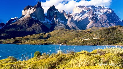 KL-Torres-del-Paine-1280px-Cuernos_del_Paine_from_Lake_Peho-PublicDomain (jpg) KL-Torres-del-Paine-1280px-Cuernos_del_Paine_from_Lake_Peho-PublicDomain (jpg)