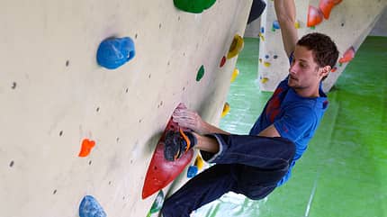 kl-bouldertechnik-frieder-dynochrom-heelhook-c-bernardo-gimenez kl-bouldertechnik-frieder-dynochrom-heelhook-c-bernardo-gimenez