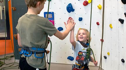 kl-klettern-mit-kindern-spass-DSC_5811 (jpg) kl-klettern-mit-kindern-spass-DSC_5811 (jpg)