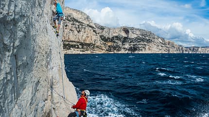 kl-klettern-im-winter-calanques-SamBIE_DSN_1754-Modif (jpg) kl-klettern-im-winter-calanques-SamBIE_DSN_1754-Modif (jpg)