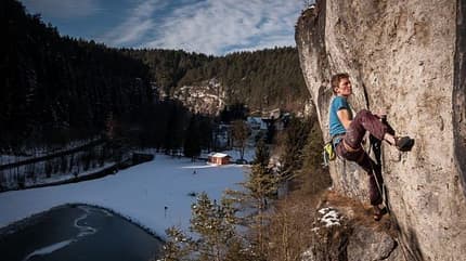 kl-klettern-frankenjura-jan-carlsen-into-the-middle-of-nowhere-c-rico-haase (jpg) kl-klettern-frankenjura-jan-carlsen-into-the-middle-of-nowhere-c-rico-haase (jpg)