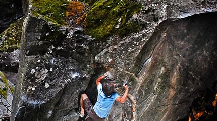 kl-klettern-zillertal-tirol-bouldern-nussknacker7 (jpg) kl-klettern-zillertal-tirol-bouldern-nussknacker7 (jpg)