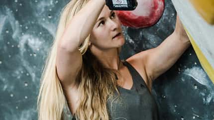 kl-boulderqueens-boulder-tipps-shauna-coxsey-boulder-schrauben-claudiaziegler_3511 (jpg) kl-boulderqueens-boulder-tipps-shauna-coxsey-boulder-schrauben-claudiaziegler_3511 (jpg)