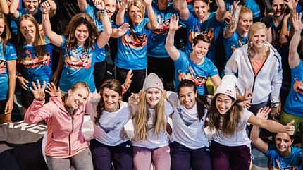 kl-boulderqueens-boulder-tipps-gruppenbild-von-oben-claudiaziegler_4487 (jpg) kl-boulderqueens-boulder-tipps-gruppenbild-von-oben-claudiaziegler_4487 (jpg)