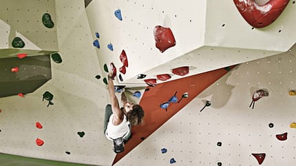 KL Bouldern in der Boulderhalle Dynochrom Sarah KL Bouldern in der Boulderhalle Dynochrom Sarah