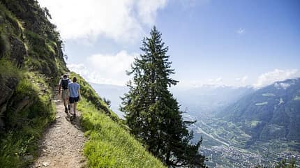 Aussicht, Berge, Frau, Höhenweg, Mann, Meran, Meraner Höhenweg, Naturns, Naturpark Texelgruppe, Texelgruppe, Wandern, Natur Urlaub in Südtirol
