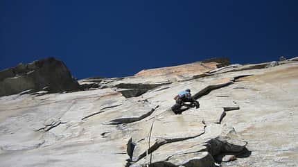 Trad-Klettern, clean climbing in der Schweiz Trad-Klettern, clean climbing in der Schweiz