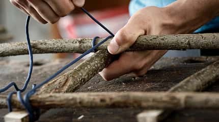 Bushcraft-Tipps: Schneeschuhe selber bauen 