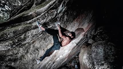 Tomoa Narasaki bouldert 'Decided' in Mizugakiyama Tomoa Narasaki bouldert 'Decided' in Mizugakiyama