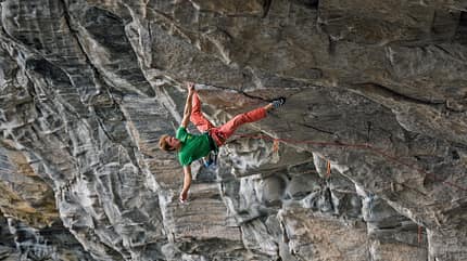 Seb Bouin klettert in Flatanger Seb Bouin klettert in Flatanger