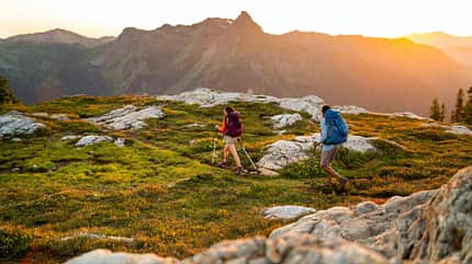 hike,hiking,man,woman,wilderness,North Cascades,Mt. Baker,Yellow Aster Butte,Washington,release,released,model release,adventure,backpack,camp,outdoors,trek,trekking,poles,alpine,summer,fun Leserwahl: Best Brands 2021