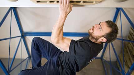 Klettertraining am Fingerboard Klettertraining am Fingerboard