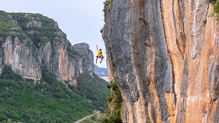 Klaas Willems klettert The Laughing Heart (8c) in Ulassai, Sardinien Klaas Willems klettert The Laughing Heart (8c) in Ulassai, Sardinien