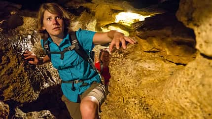 Burg,Höhle,Kerstin,Lichtenstein,Nane,Nebelhöhle,Outdoor,Schwäbische Alb,Wackerstein,wandern Die 25 schönsten Felsenwanderungen Deutschlands