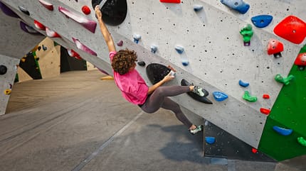 Hooken beim Bouldern: Tipps & Übungen Hooken beim Bouldern: Tipps & Übungen