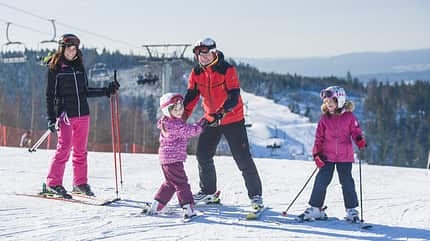 Skiurlaub mit Familie im Vogtland - Sachsen Skiurlaub mit Familie im Vogtland - Sachsen