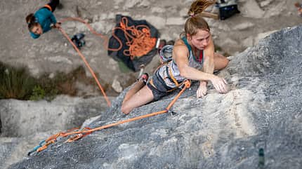 Martina Demmel 3 Tipps für mehr Kraft beim Klettern Martina Demmel 3 Tipps für mehr Kraft beim Klettern