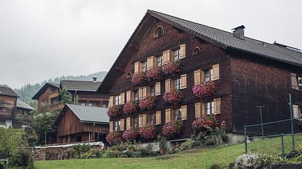 Bregenzerwald Bauernhaus traditionelles Haus Urlaub Wandern Vorarlberg Österreich Bregenzerwald Bauernhaus traditionelles Haus Urlaub Wandern Vorarlberg Österreich